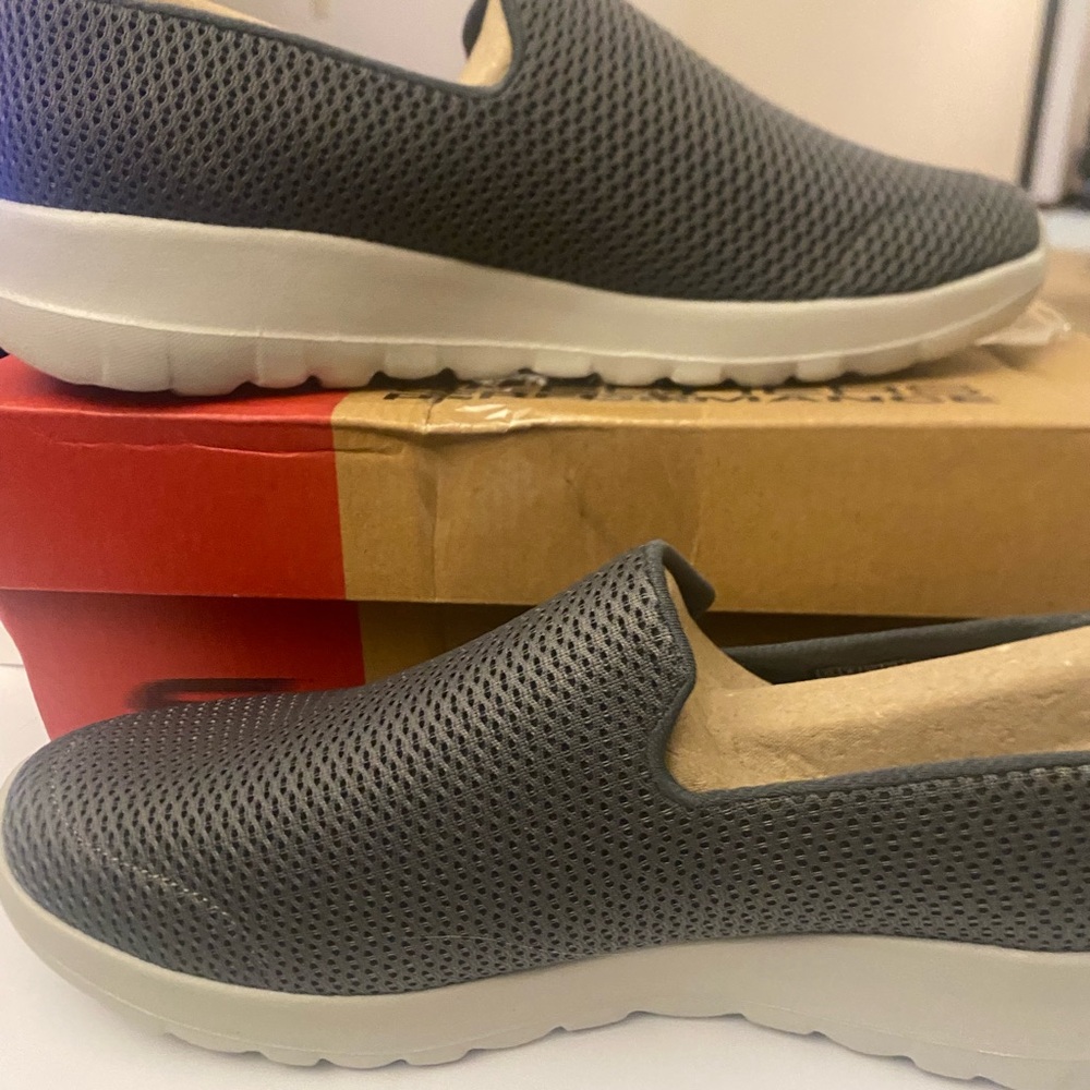 Skechers performance Gray Slip-On Sneakers Go Walk Joy size 11 excellent